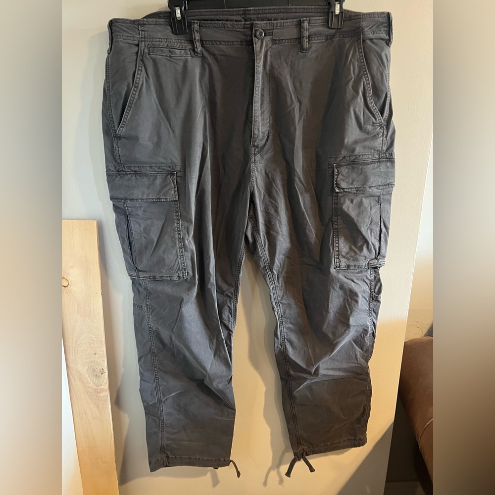 American Eagle Outfitters Men's Gray Cargo Pants